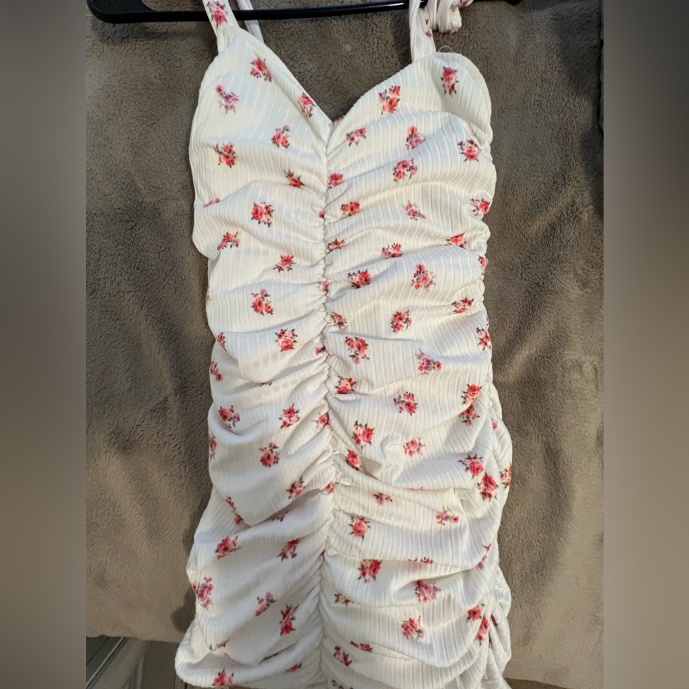 Wore for maternity shoot, AMAZING fit